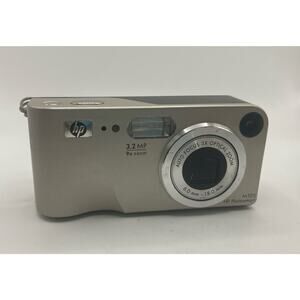 HP PhotoSmart M305 Silver 3.2MP Model FCLSD-0410 Digital Camera UNTESTED